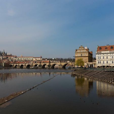 Charles Bridge Loft Apartment Прага Екстериор снимка