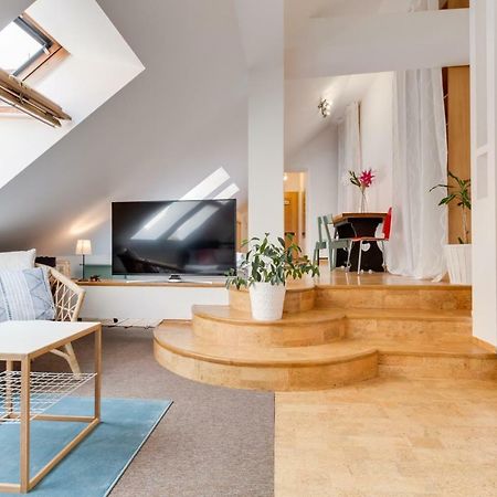 Charles Bridge Loft Apartment Прага Екстериор снимка