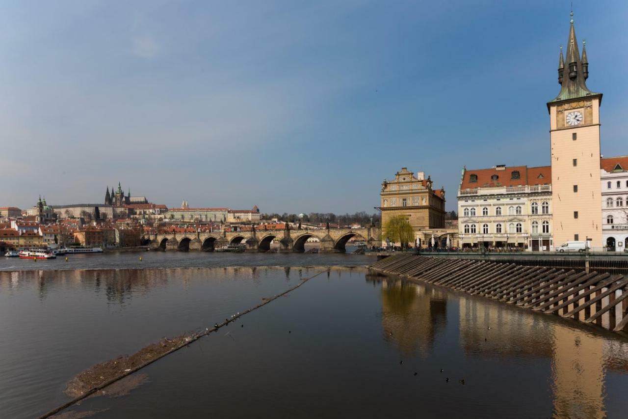 Charles Bridge Loft Apartment Прага Екстериор снимка